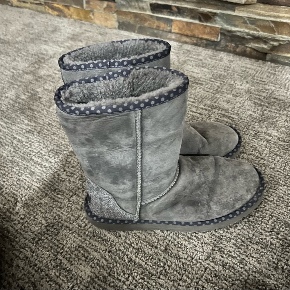 UGG Classic Short 78 Boots Polka Dot Size 8 - Picture 3 of 9